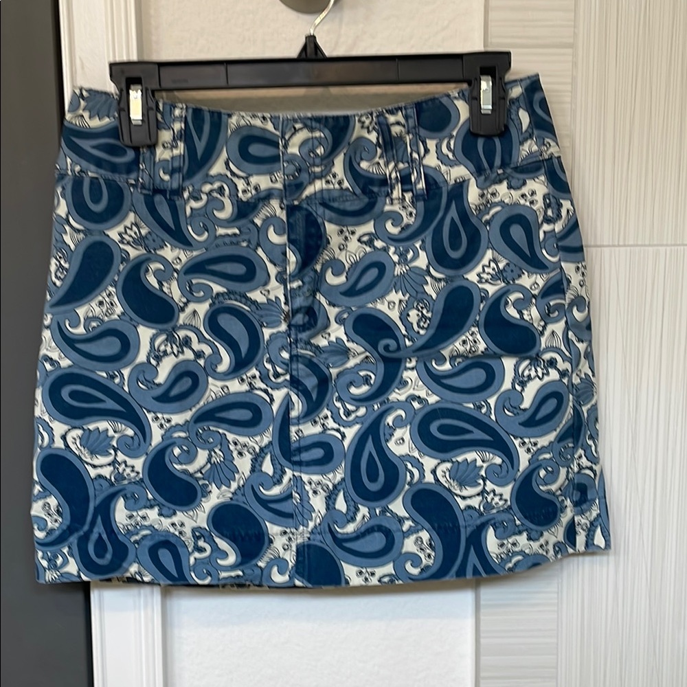 GAP White and Blue Mini Skirt Casual Resort Wear